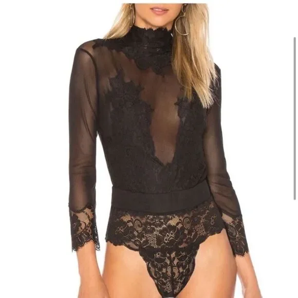 Free People x Take HAH
Bow Reversible Bodysuit in
Black size Large - Picture 5 of 12